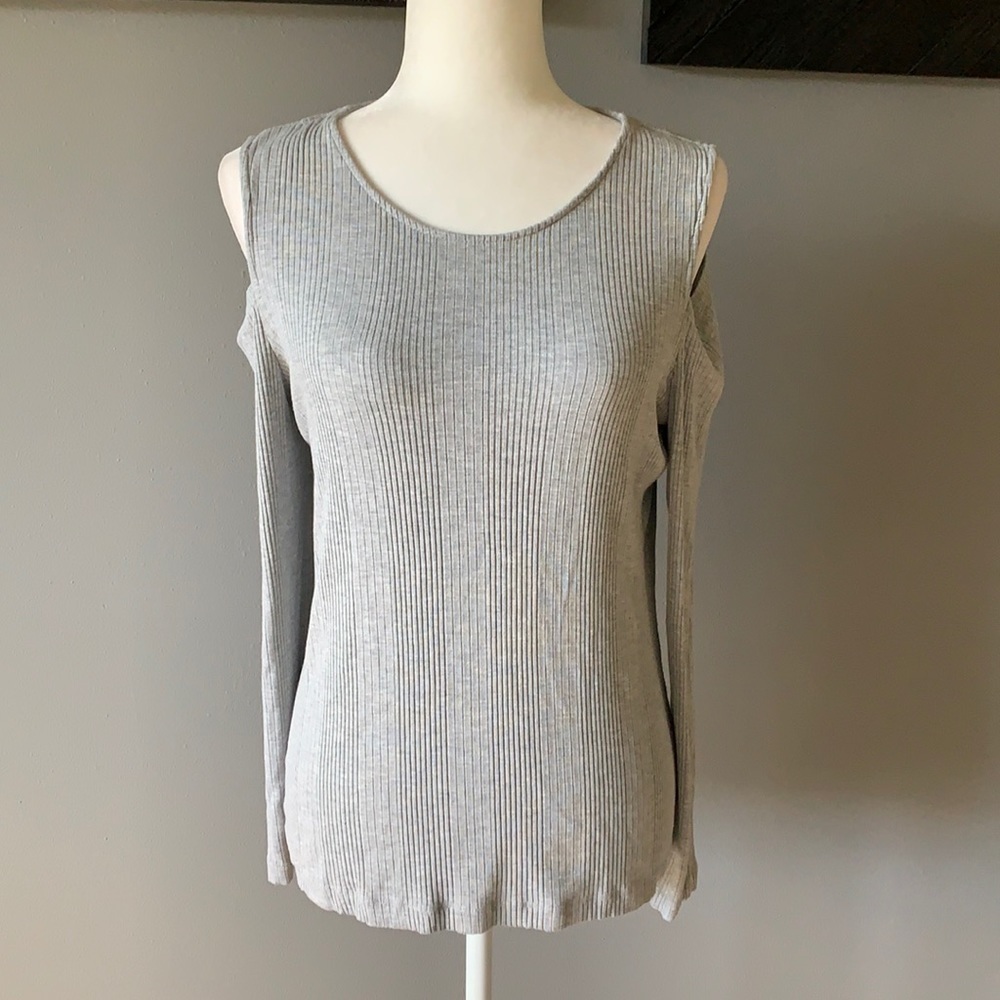 Drew Gray Cold Shoulder Ribbed Long Sleeve Top Shirt